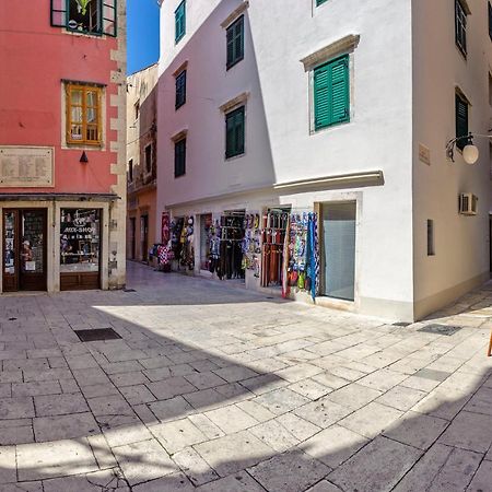 Aparment Lila Apartment Sibenik Bagian luar foto