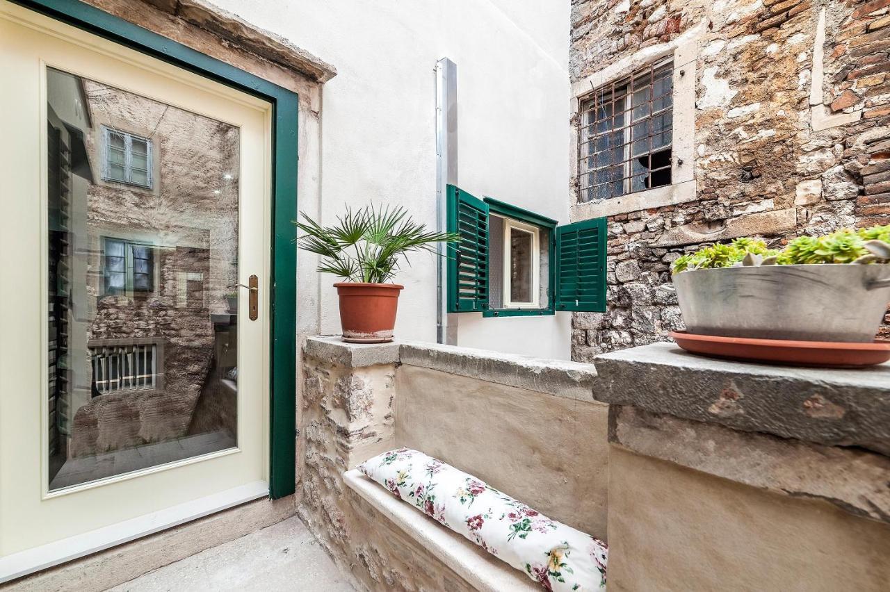 Aparment Lila Apartment Sibenik Bagian luar foto