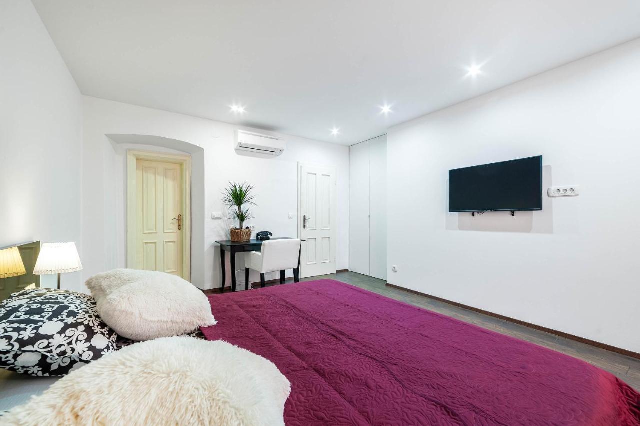 Aparment Lila Apartment Sibenik Bagian luar foto